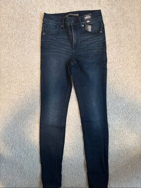 Express Women’s Dark Wash Skinny Jeans - EXP Supersoft Leggings high rise